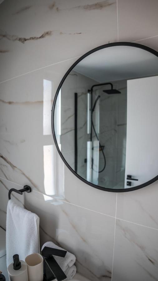 Cosea Living: Seaside Deluxe Suite In Harbour 107B Paphos Exterior photo
