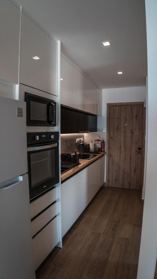 Cosea Living: Seaside Deluxe Suite In Harbour 107B Paphos Exterior photo